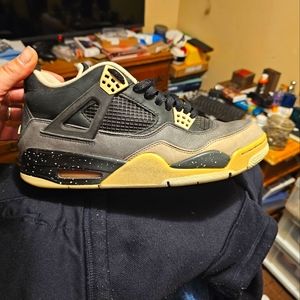Jordan retro 4s size 11. Black gray and light brown.